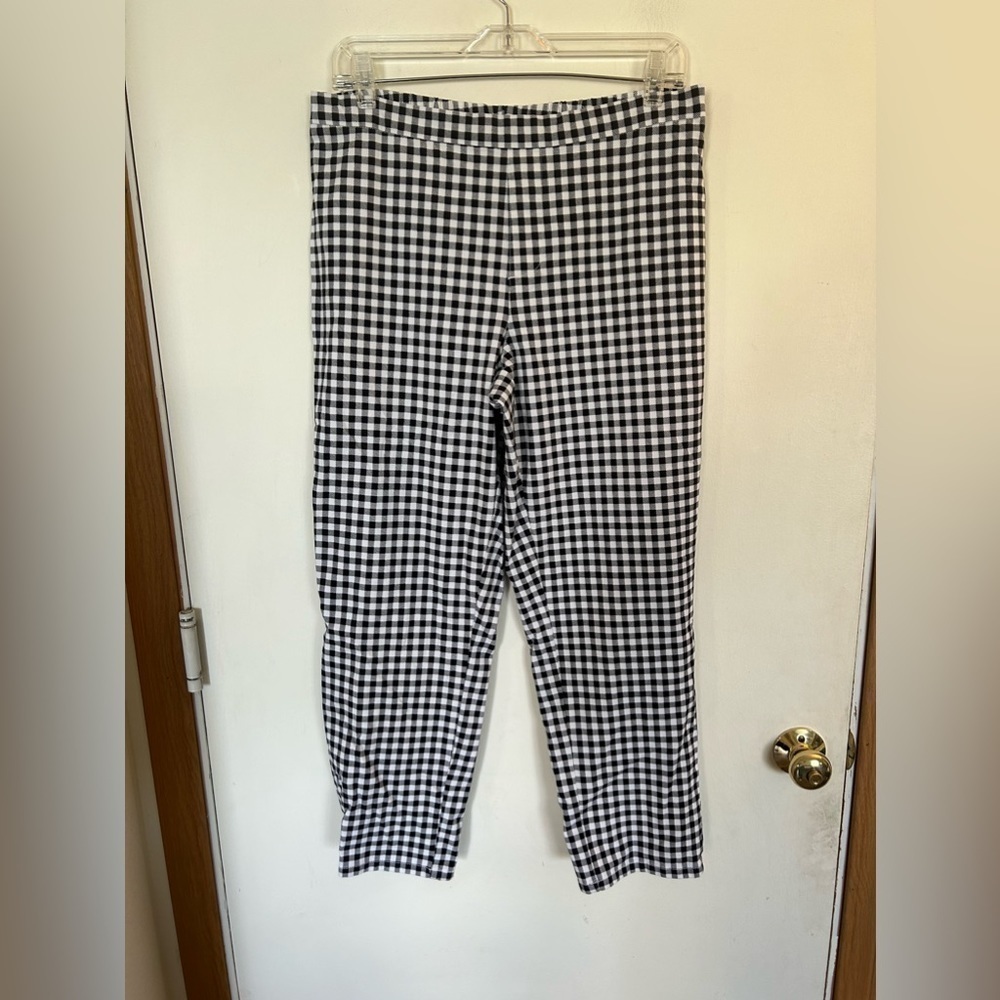 Ladies, buffalo check size 14 stretch pull on ankle jeggings